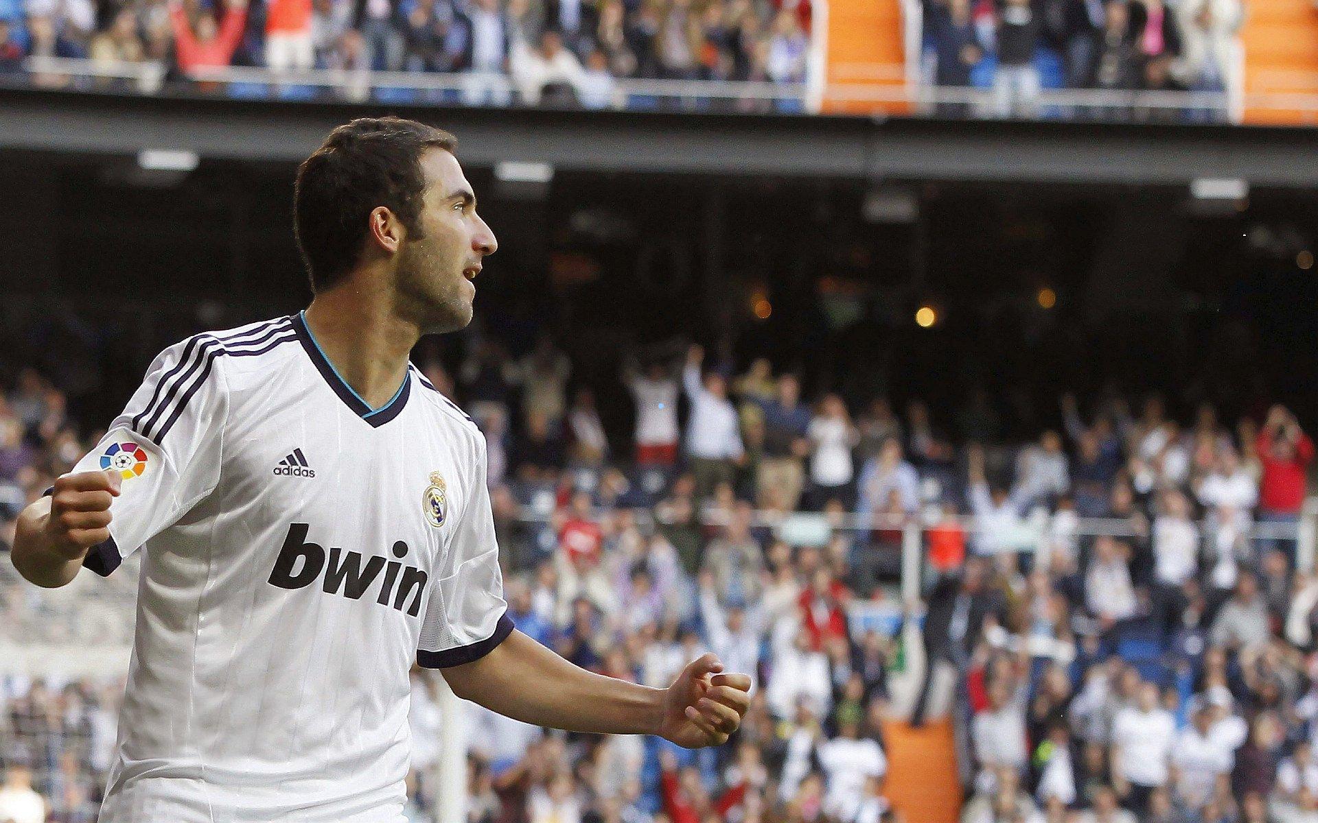 小凯文波特爆发贡献26+8，雄鹿主场击败活塞